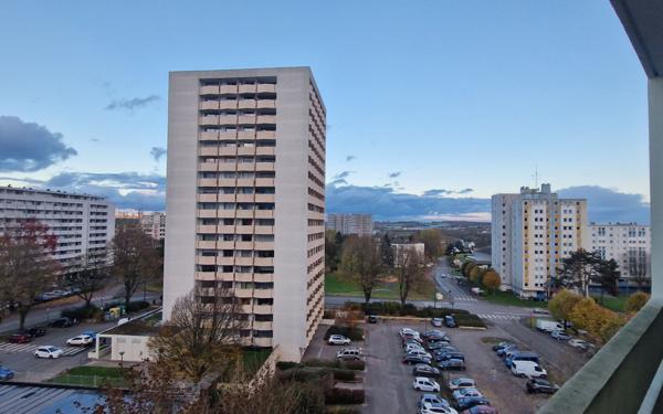 Appartement à vendre    3 pièces • 79,68 m2 Saint-Quentin