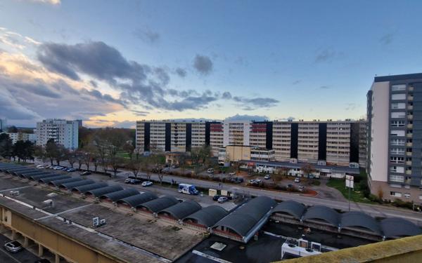 Appartement à vendre    3 pièces • 79,68 m2 Saint-Quentin