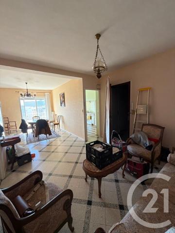 Appartement F3 à vendre  3 pièces - 76,09 m2 MARSEILLE - 13005