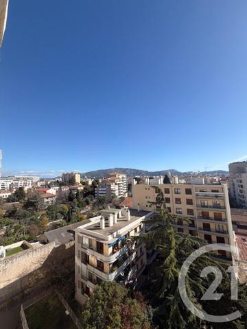 Appartement F3 à vendre  3 pièces - 76,09 m2 MARSEILLE - 13005