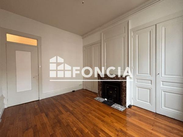 Location Appartement 2 pièces 53.7 m² - 21 BD EUGENE DERUELLE Lyon 69003