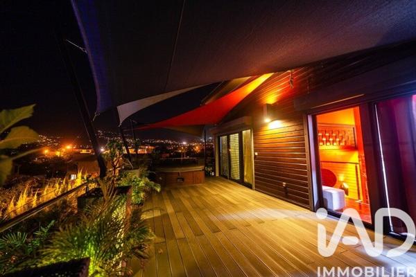 Maison à vendre 9 pièces 308 m² Saint-Louis