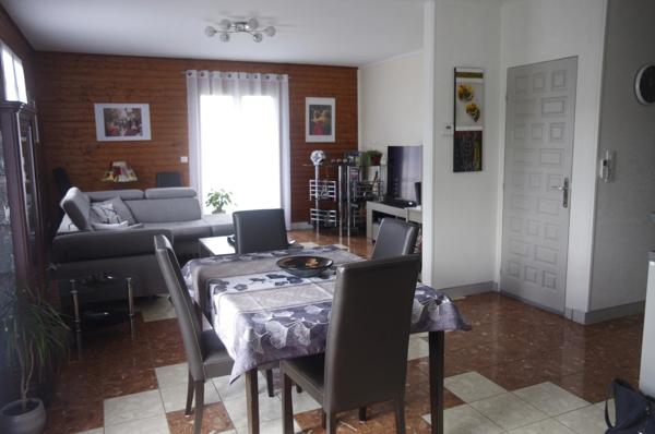 Maison à vendre 5 pièces, 116 m², proche de VIC-FEZENSAC (32)terrain 1185 m² avec garage