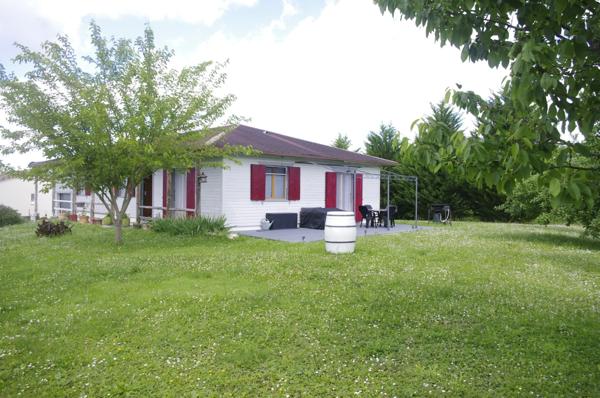Maison à vendre 5 pièces, 116 m², proche de VIC-FEZENSAC (32)terrain 1185 m² avec garage