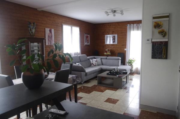 Maison à vendre 5 pièces, 116 m², proche de VIC-FEZENSAC (32)terrain 1185 m² avec garage