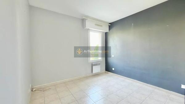 Vente                                                      Appartement
                        
                     4 pièces                      82 m2                     à Saint-Raphaël
