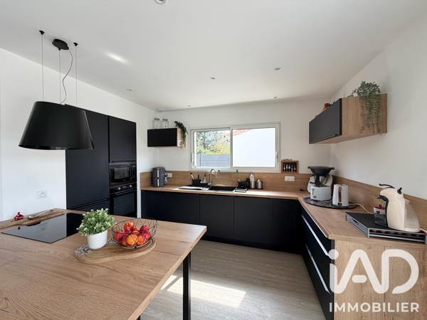 Maison à vendre 5 pièces 125 m² Neuville-de-Poitou