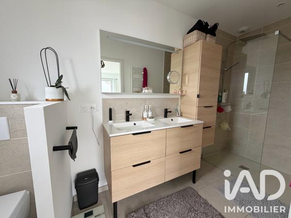 Maison à vendre 5 pièces 125 m² Neuville-de-Poitou