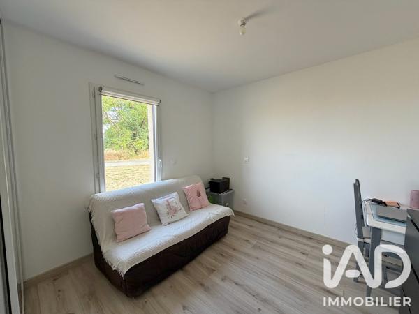Maison à vendre 5 pièces 125 m² Neuville-de-Poitou