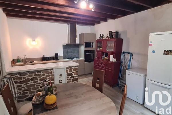 Maison 3 pièces de 90 m² à Marigny-Le-Lozon (50570)