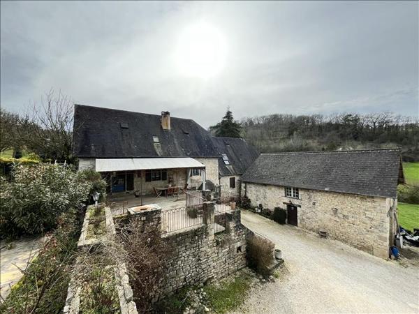 Maison à vendre |  Terrasson-Lavilledieu |  6 pièces | 130 m²