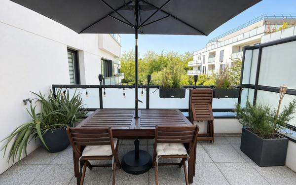 Appartement à vendre    4 pièces • 84,92 m2 Noisy-le-Roi