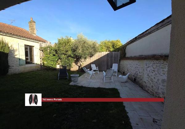 Maison en pierre de plain -pied Beautiran