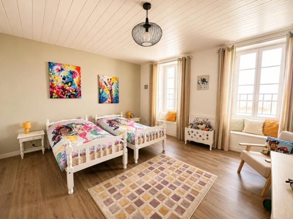 Maison d'habitation 7 pièces à vendre plus trois revenus locatifs MATHA (17)
