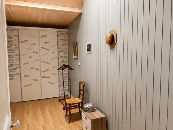 Maison d'habitation 7 pièces à vendre plus trois revenus locatifs MATHA (17)