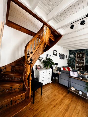 Maison d'habitation 7 pièces à vendre plus trois revenus locatifs MATHA (17)