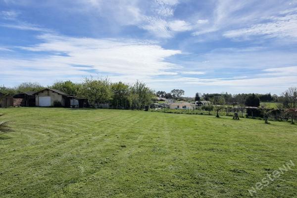 Maison de plain-pied, 130 m² habitables, Terrain 4 300 m²