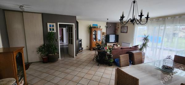 Maison de plain-pied, 130 m² habitables, Terrain 4 300 m²