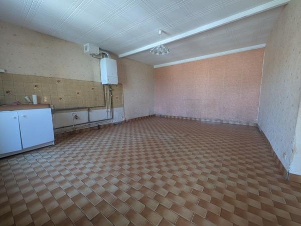 Maison à vendre 119 460 € La Ville-aux-Dames 3 p 55 m² DPE F