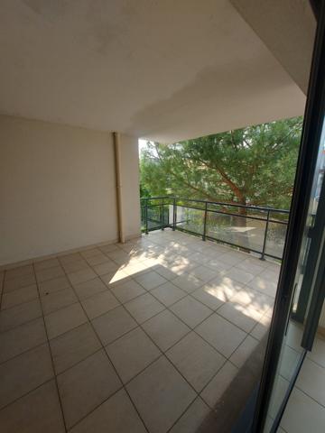 LA ROCHELLE PROCHE CENTRE VILLE T2