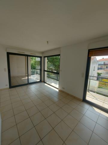 LA ROCHELLE PROCHE CENTRE VILLE T2