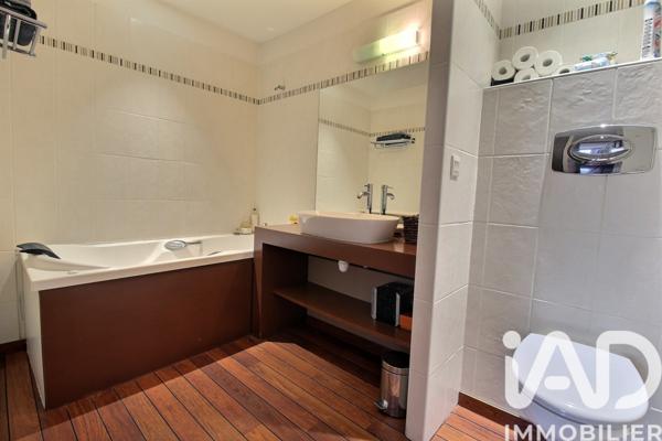 Appartement à vendre 6 pièces 216 m² Morières-lès-Avignon