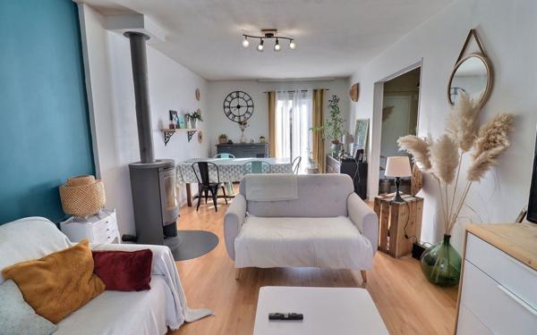 Maison à vendre    4 pièces •  Morestel