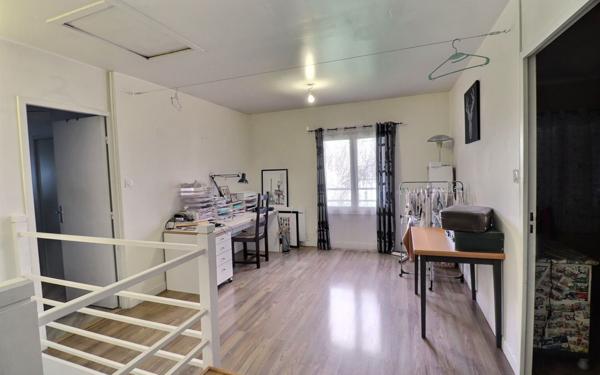 Maison à vendre    4 pièces •  Morestel