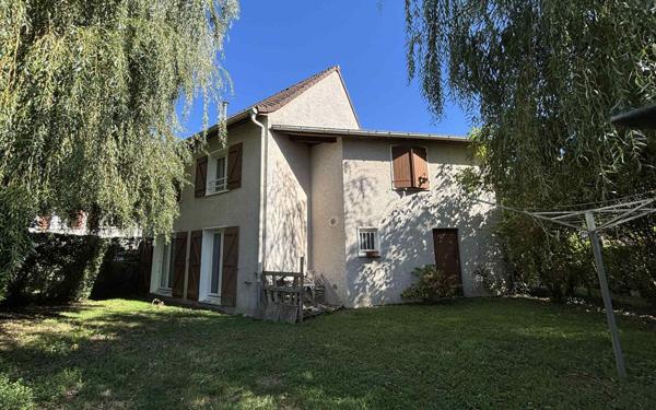 Maison à vendre    4 pièces •  Morestel