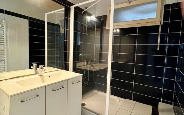 Appartement à vendre    3 pièces •  Redon