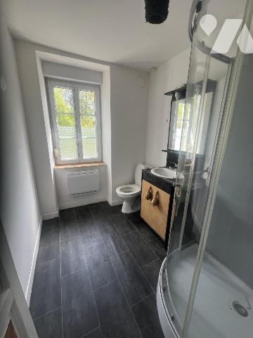 LA FERTE MACE, maison 2ch avec cour