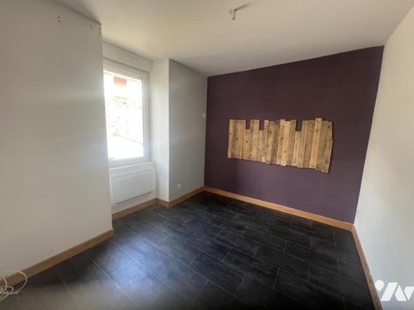 LA FERTE MACE, maison 2ch avec cour