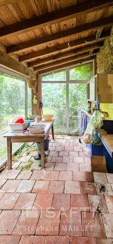 Maison de ville spacieuse au fort potentiel