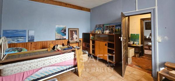 Maison de ville spacieuse au fort potentiel