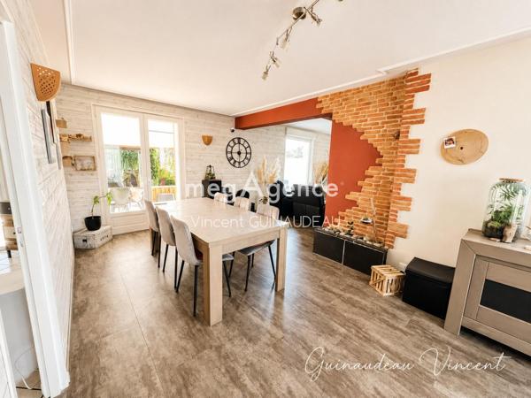 Maison à LA ROMAGNE, 49740 - 10 pièces 174m²