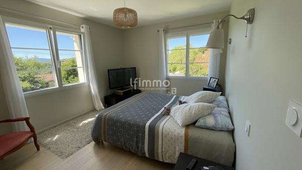 Bastide éco-responsable 140 m² 3 ch + bureau terrain 1300 m²