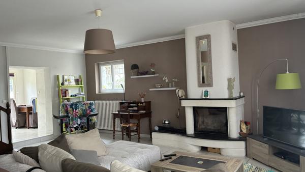 MAISON VILLAGE/4 CHAMBRES/PISCINE