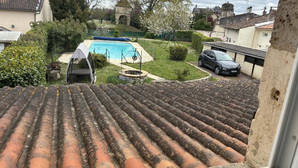 MAISON VILLAGE/4 CHAMBRES/PISCINE