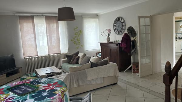 MAISON VILLAGE/4 CHAMBRES/PISCINE