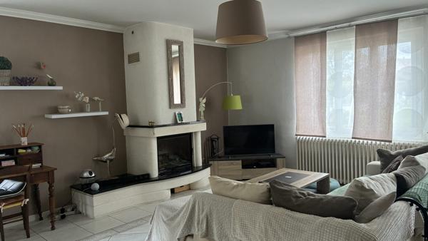 MAISON VILLAGE/4 CHAMBRES/PISCINE