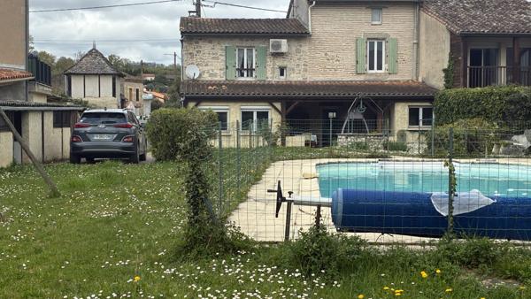 MAISON VILLAGE/4 CHAMBRES/PISCINE