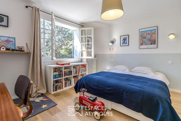 Douceur de vivre, villa singulière au coeur de son jardin méditerranéen avec piscine