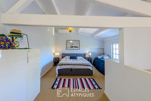 Douceur de vivre, villa singulière au coeur de son jardin méditerranéen avec piscine