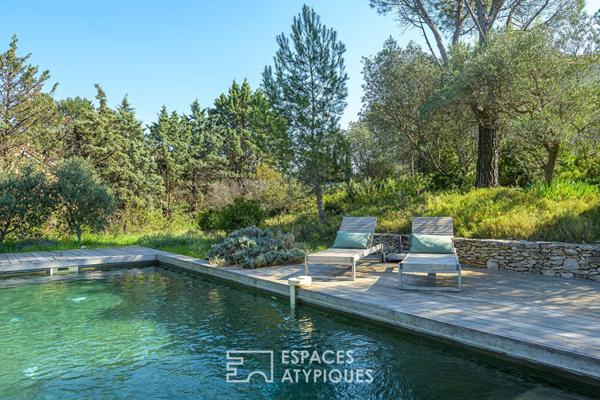 Douceur de vivre, villa singulière au coeur de son jardin méditerranéen avec piscine