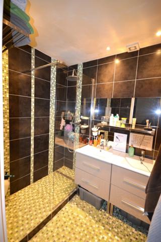 GRESY-SUR-ISERE (73) MAISON Mitoyenne T4 de 136m2 + T2 de 51m2