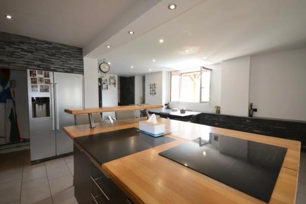 GRESY-SUR-ISERE (73) MAISON Mitoyenne T4 de 136m2 + T2 de 51m2