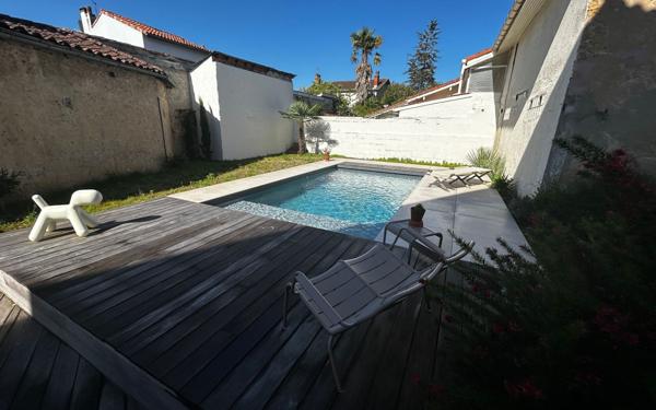 Maison à vendre    6 pièces •  Mont-de-Marsan