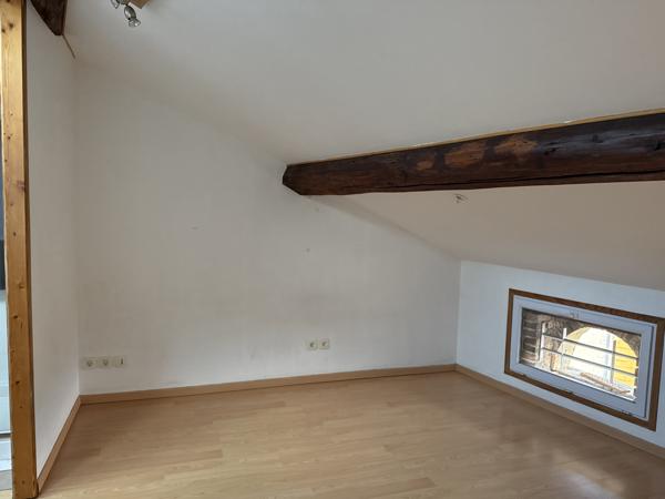 APPARTEMENT T2 DUPLEX DE 31.50M² - CENTRE-VILLE TARARE