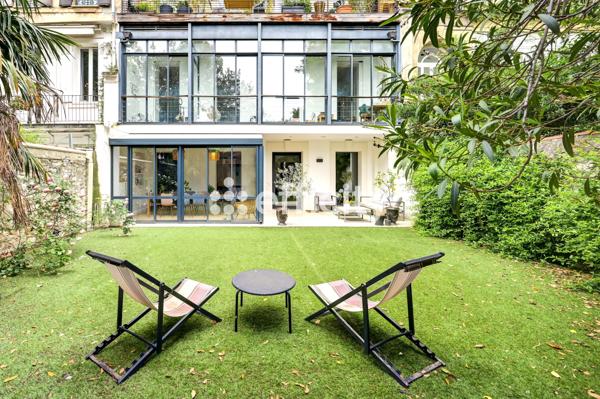 Appartement
         8 pièces
        - 264 m² Bien prestige 1 490 000 € *