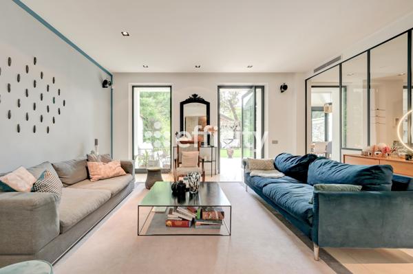 Appartement
         8 pièces
        - 264 m² Bien prestige 1 490 000 € *